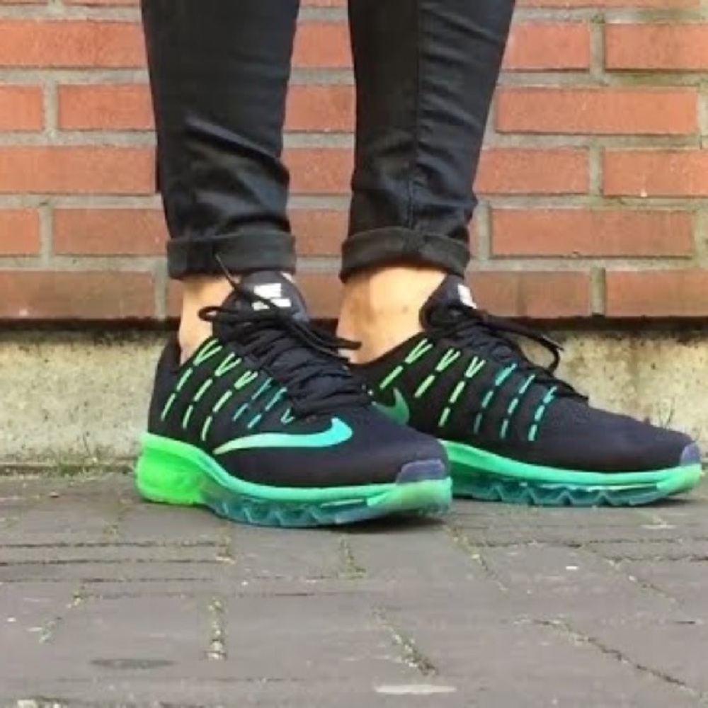 NEW Nike Air Max